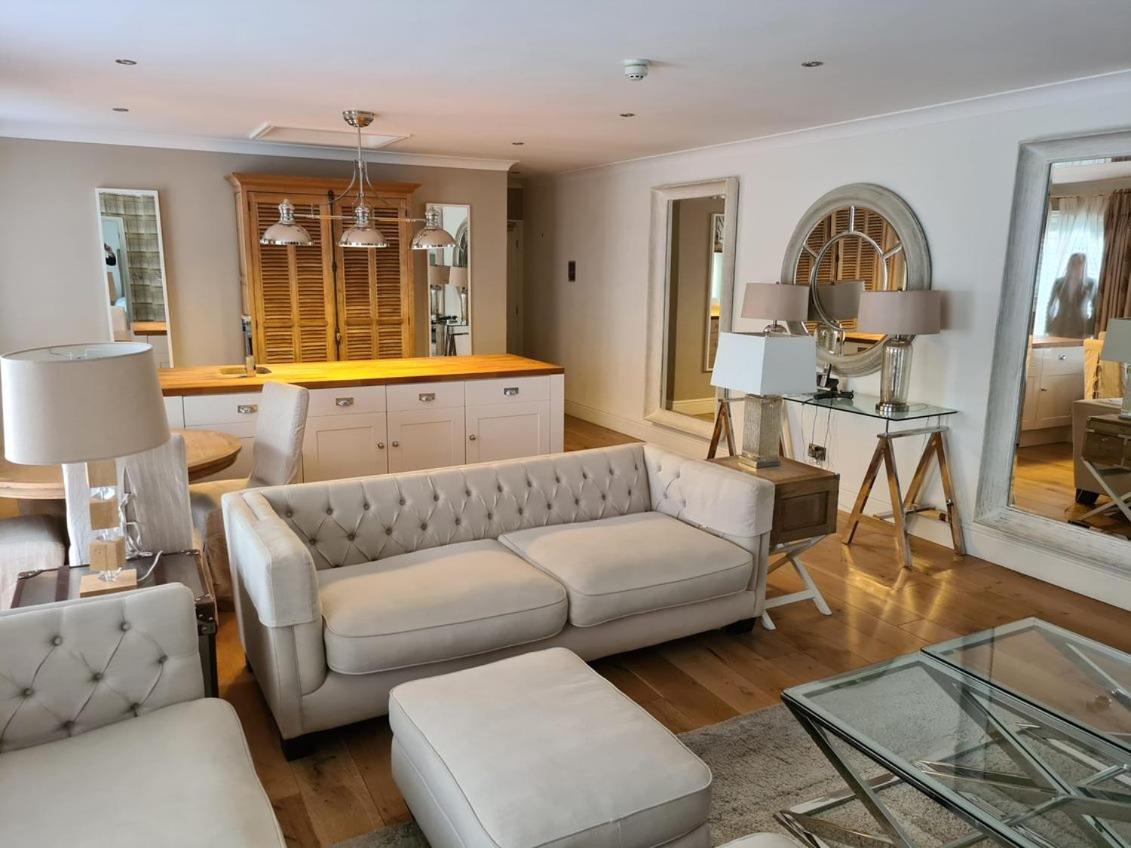 Rowton Hall Hotel And Spa Chester Dış mekan fotoğraf