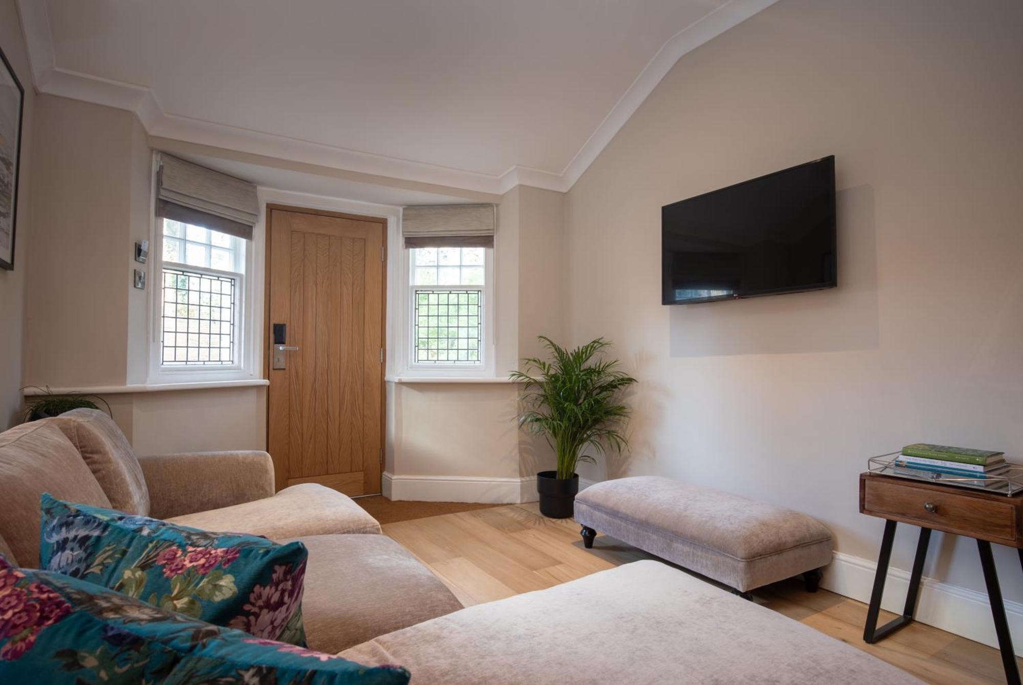 Rowton Hall Hotel And Spa Chester Dış mekan fotoğraf